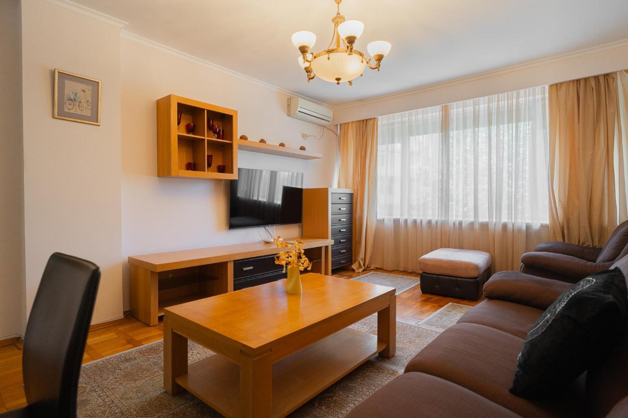 Classic Stay Next To Victoriei Avenue Bucureşti Exterior foto